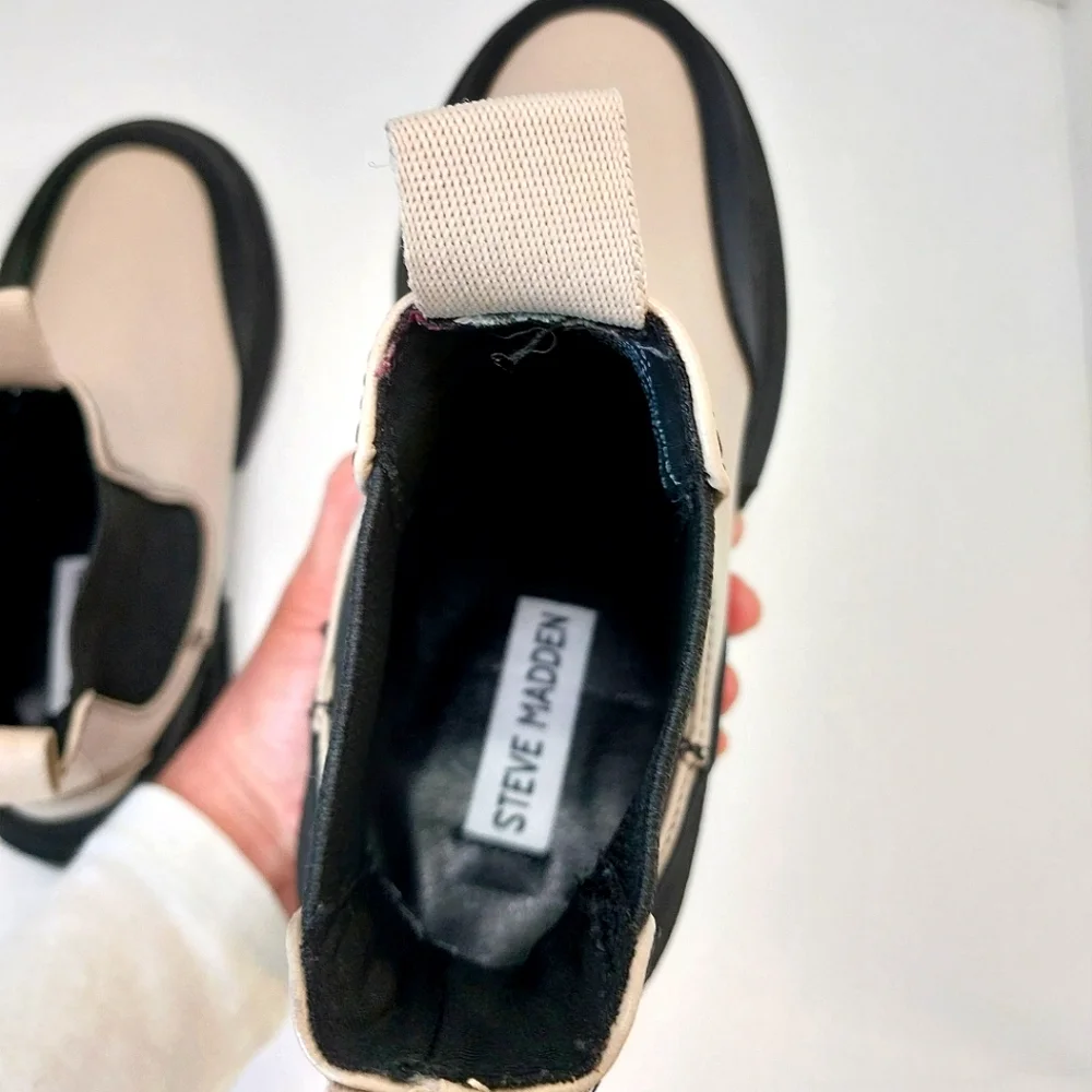 Steve Madden Nicki Chelsea Platform‎ Boots, NEW, Size 6M